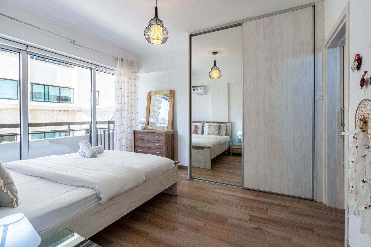 Berries 1-Br Apt In Larnaca Zewnętrze zdjęcie